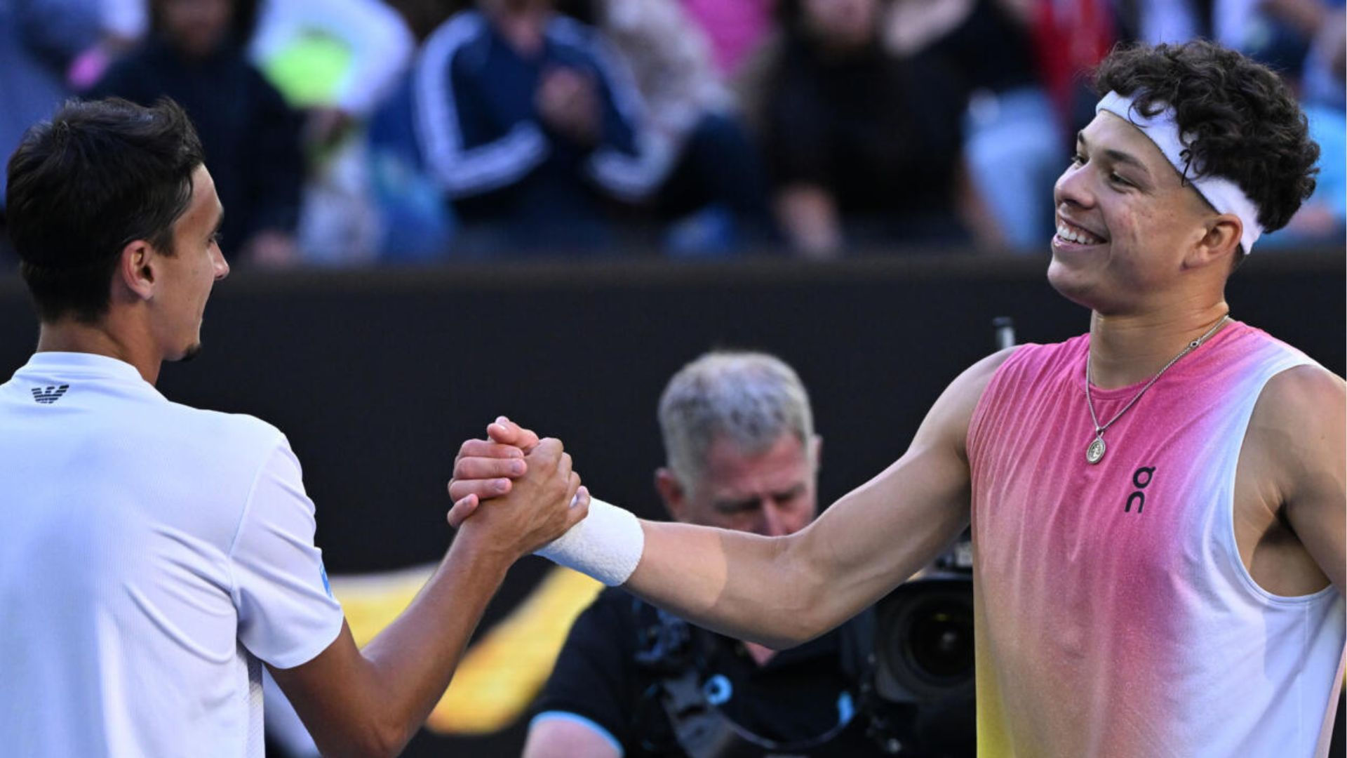 Australian Open 2025 Shelton Stuns Sonego in Tiebreak to Reach Semi-Final