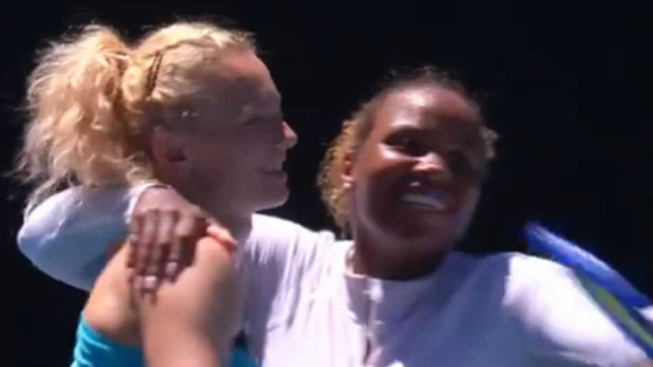 Australian Open 2025 Top Seeds Townsend and Siniakova Power Through to Women's Doubles Final