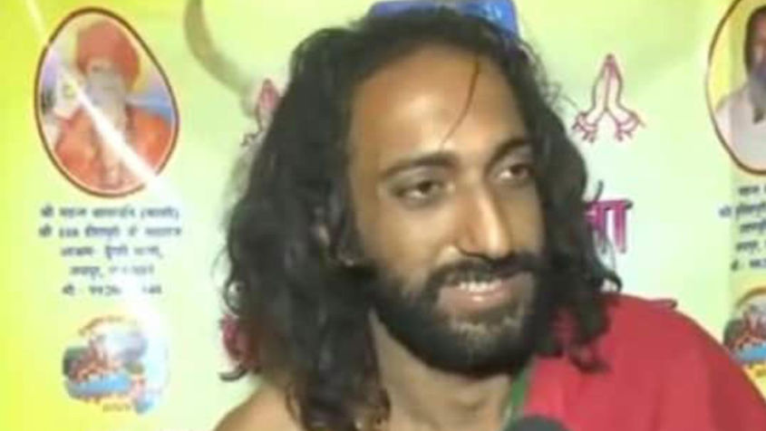IITian Baba's Path from Science to Spirituality Captivates Mahakumbh Devotees