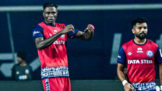 Indian Super League 2024-25 Jamshedpur FC Fights Back to Draw with Mohun Bagan in a Thrilling Encounter