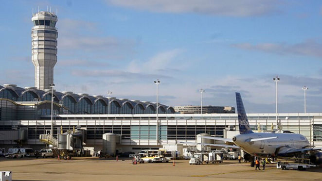 Small Aircraft Crashes into Potomac River, Disrupting Ronald Reagan Airport Operations