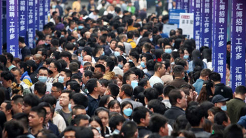 Youth Unemployment Soars in China as Graduates Settle for Low Paying Jobs