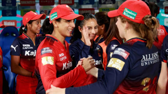 TATA WPL 2025 RCB’s Brilliant Bowling and Mandhana’s Firepower Crush DC TATA WPL 2025 RCB's Brilliant Bowling and Mandhana's Firepower Crush DC