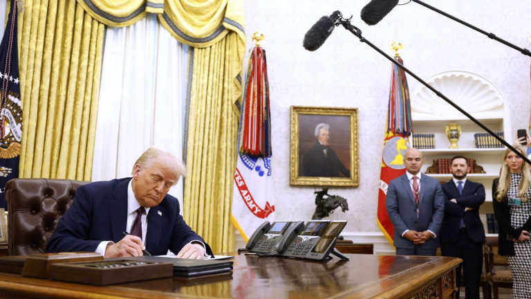 Trump Signs Order to Shift Education Control to States Trump Signs Order to Shift Education Control to States