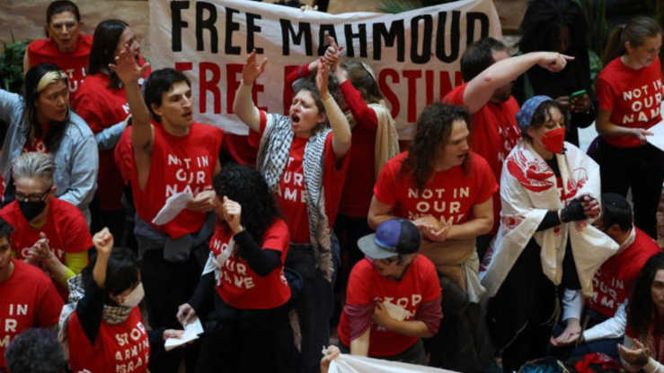 Trump Tower Protest Sparks Mass Arrests Amid Pro-Palestinian Movement Trump Tower Protest Sparks Mass Arrests Amid Pro-Palestinian Movement