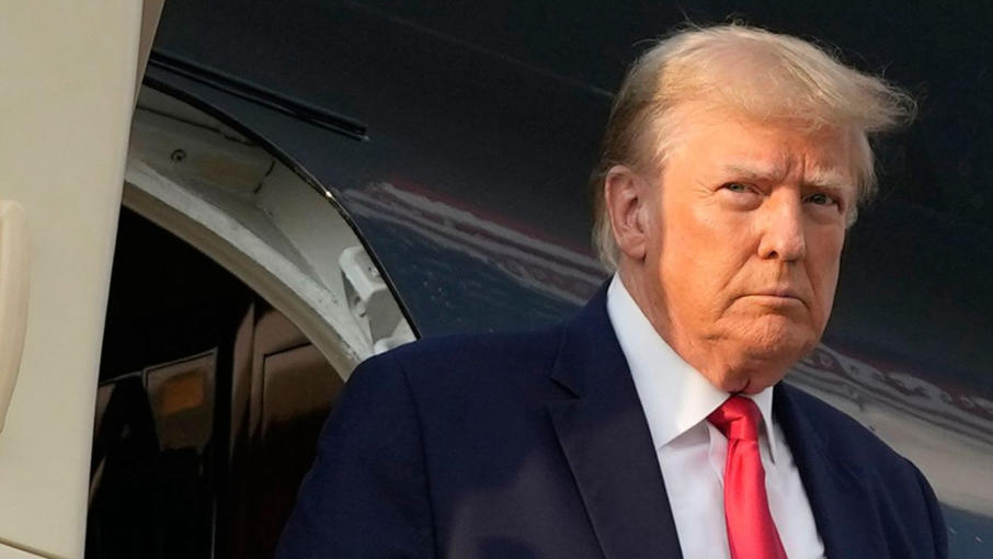 Trump to Discuss Ukraine Ceasefire with Putin on Tuesday Trump to Discuss Ukraine Ceasefire with Putin on Tuesday
