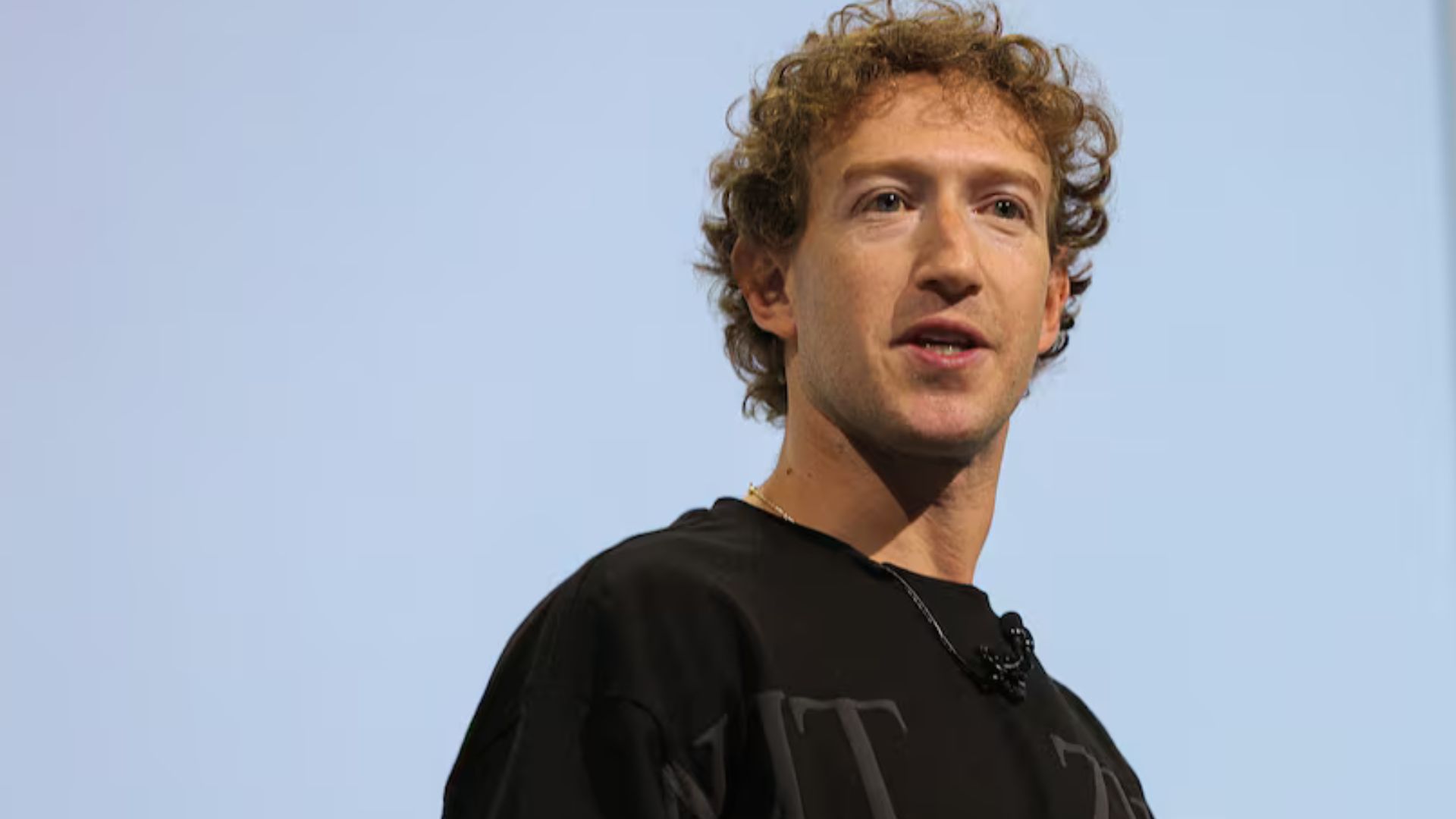 Zuckerberg’s Meta Unveils Llama 4 AI Models in Fierce Competition