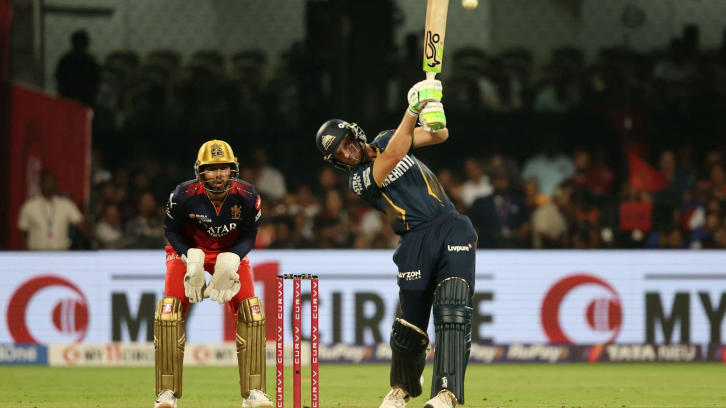 ‘Pretty Embarrassed’ Buttler Apologizes to Siraj After Costly Drop of Phil Salt