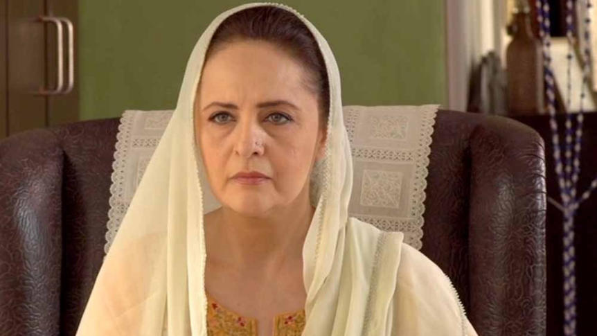 Hina Khawaja Bayat Slams Lack of Water at Karachi Airport Hina Khawaja Bayat Slams Lack of Water at Karachi Airport
