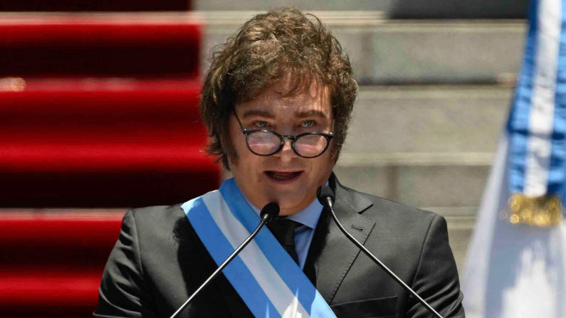 Milei's Libertarians Seize Buenos Aires Stronghold in Political Upset
