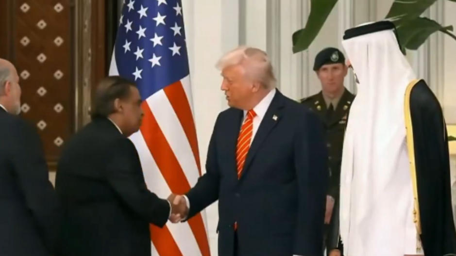 Mukesh Ambani Meets Donald Trump at Qatar’s State Dinner Mukesh Ambani Meets Donald Trump at Qatar’s State Dinner