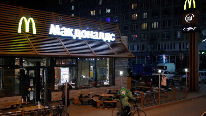 Putin Rejects Red-Carpet Return for McDonald’s in Russia Putin Rejects Red-Carpet Return for McDonald’s in Russia