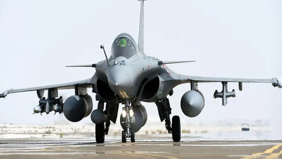 Indian Navy Officer Says Early Jet Losses Due to Political Restraints in Pakistan Clash