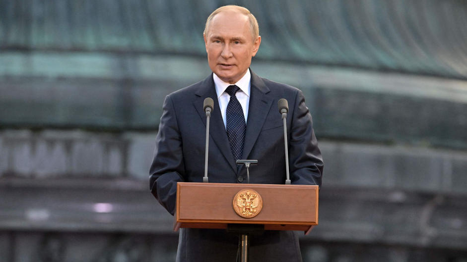 Putin Dismisses NATO Threat, Says Russia Can Defend Itself Putin Dismisses NATO Threat, Says Russia Can Defend Itself