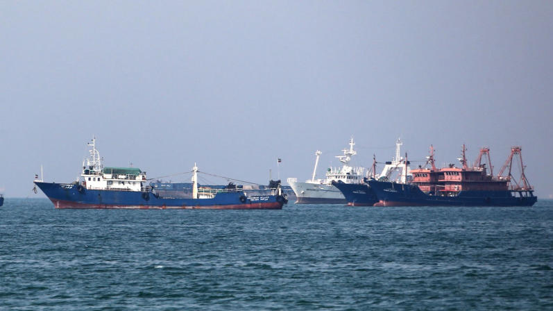 Ships Near Strait of Hormuz Broadcast Unusual Messages to Avoid Attacks