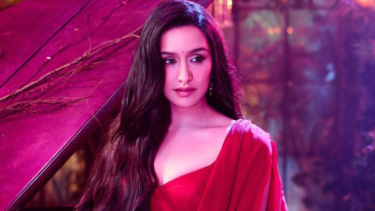 Shraddha Kapoor’s Post on Loneliness Sparks Concern Among Fans Shraddha Kapoor’s Post on Loneliness Sparks Concern Among Fans