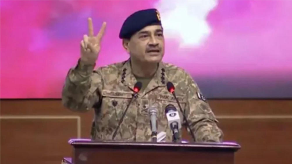 White House clarifies Pak Army Chief wasn’t invited to US military event