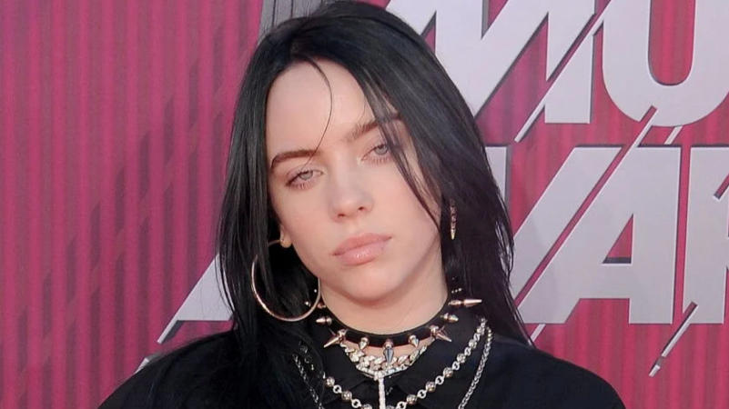 Billie Eilish Announces 3D Project with James Cameron at Manchester Concert Billie Eilish Announces 3D Project with James Cameron at Manchester Concert