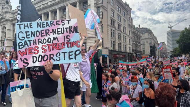 London Trans+ Pride 2025 Breaks Records with Over 100,000 Marchers London Trans+ Pride 2025 Breaks Records with Over 100,000 Marchers