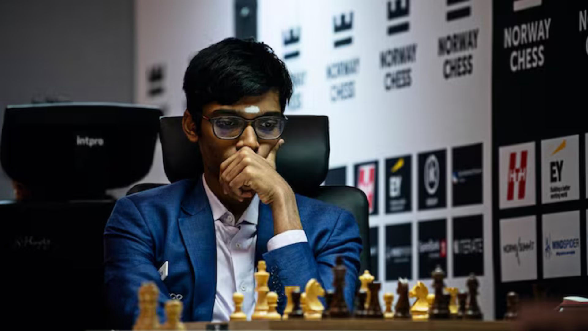 Teen Grandmaster Praggnanandhaa Shocks Magnus Carlsen Again in Freestyle Chess Grand Slam