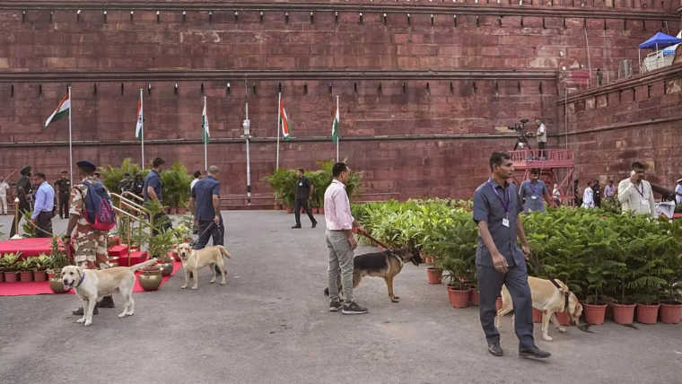Dummy Terrorist Sneaks Into Red Fort During Security Drill