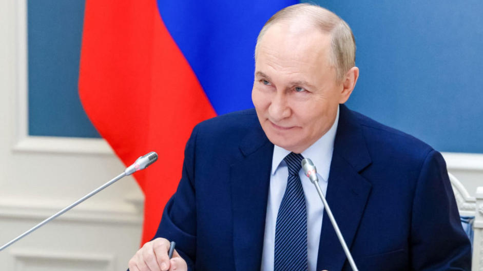 Kremlin Applauds Trump-Putin Call as ‘Frank and Constructive’