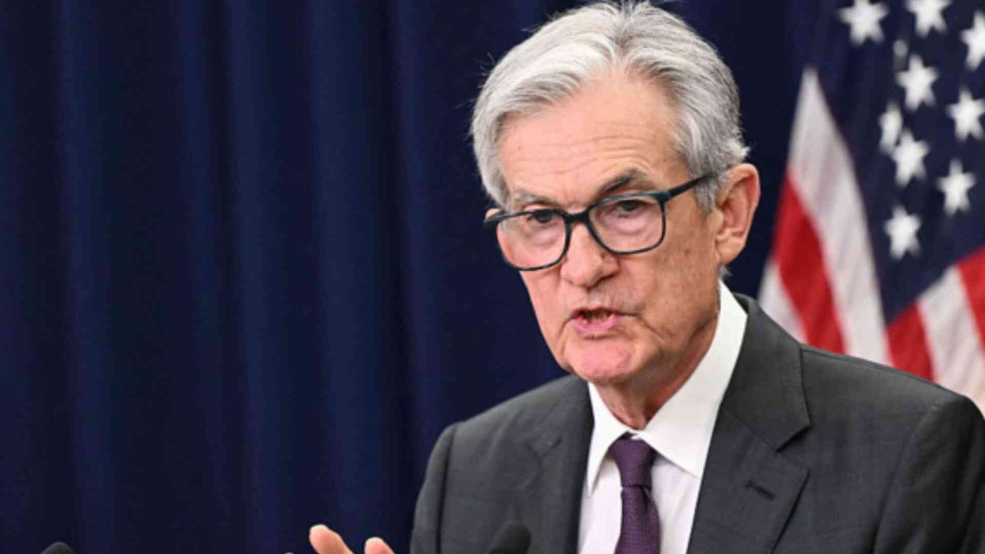 Powell Hints at Possible Rate Cuts as Job Market Weakens Powell Hints at Possible Rate Cuts as Job Market Weakens
