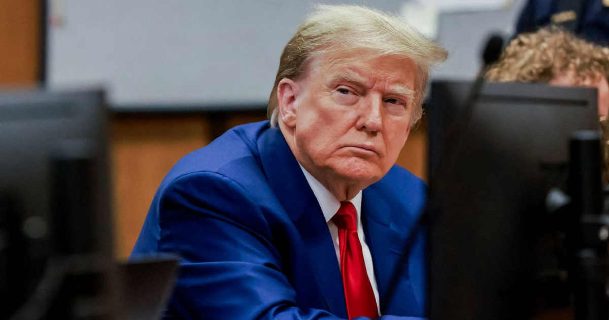 Trump Eyes Chicago Crackdown as Pentagon Drafts Military Plan Report