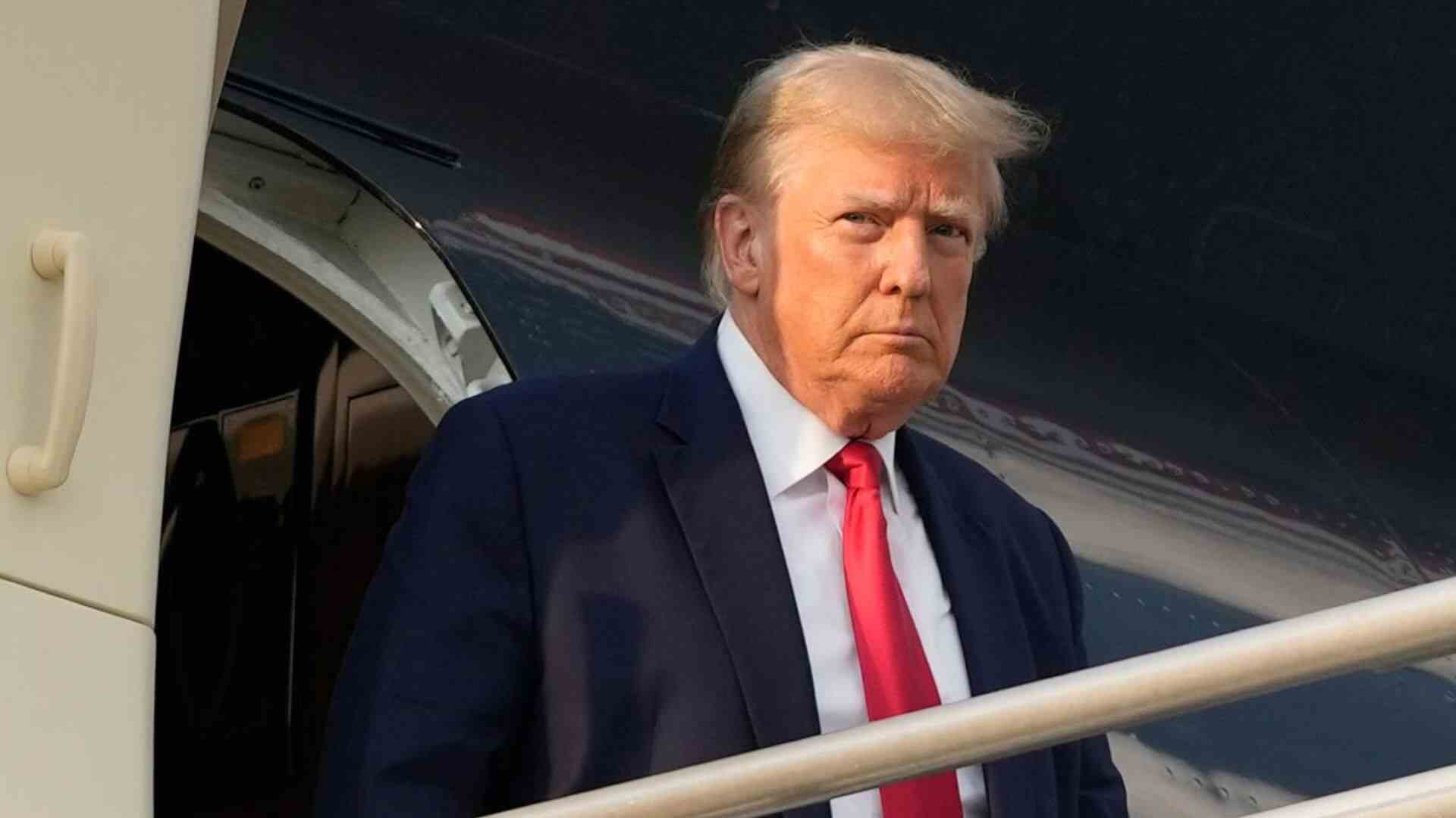 Trump Shifts Tone on Ukraine, Urges Offensive Against Russia Trump Shifts Tone on Ukraine, Urges Offensive Against Russia