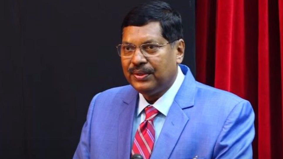 CJI Gavai Faces Backlash Over Vishnu Idol Remark, Reaffirms Respect for All Religions