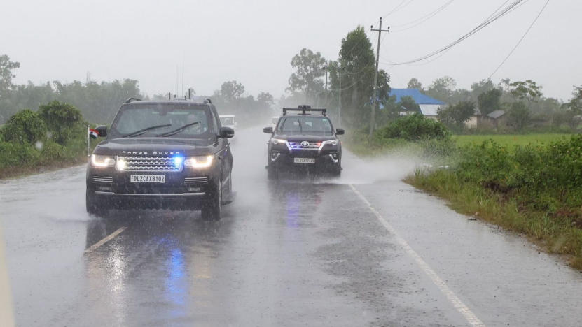 PM Modi Travels by Road to Churachandpur, Meets Violence Victims