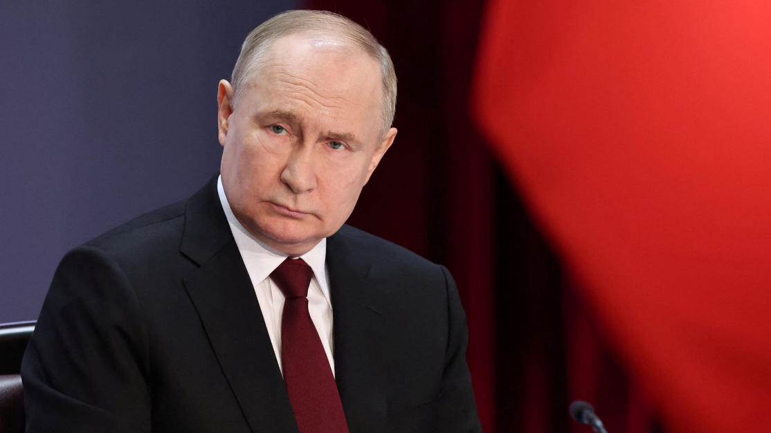 Putin Rejects Western Troop Plan, Warns of ‘Legitimate Targets’