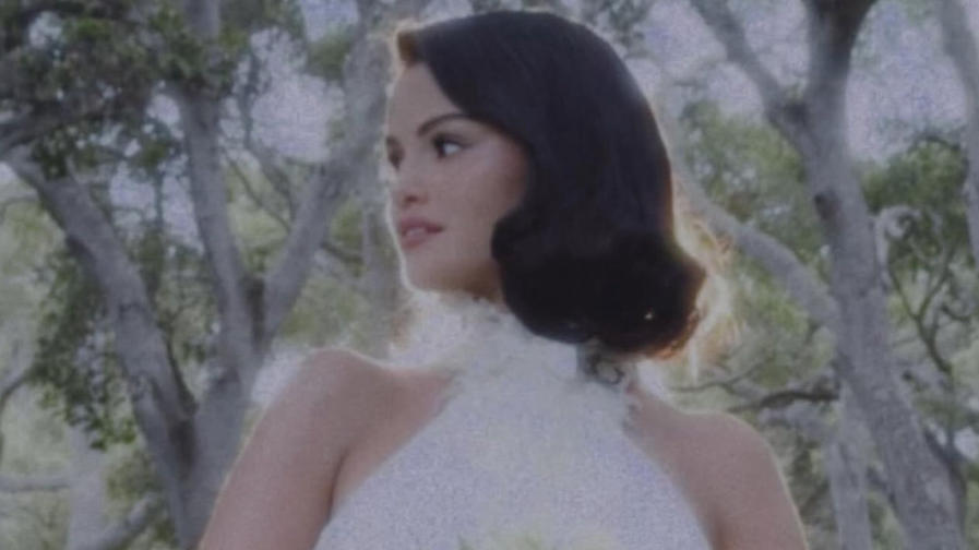 Selena Gomez’s Wedding Filled With Love, Laughter, and Celebrity Friends Selena Gomez’s Wedding Filled With Love, Laughter, and Celebrity Friends