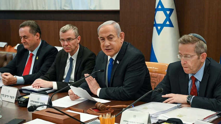 Israel Approves First Phase of Gaza Ceasefire Brokered by Trump