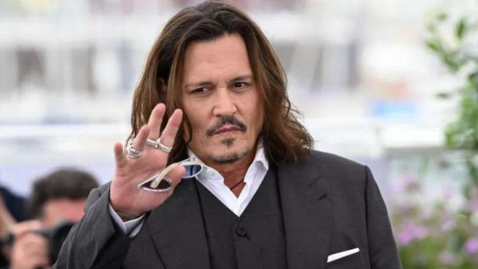 Johnny Depp Returns to Hollywood with ‘Ebenezer A Christmas Carol’