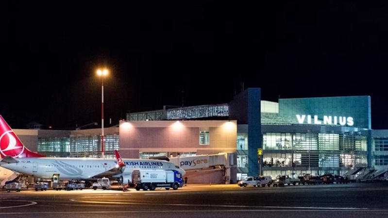 Lithuania Halts Air Traffic at Vilnius Airport After Smuggling Balloons Breach Airspace Lithuania Halts Air Traffic at Vilnius Airport After Smuggling Balloons Breach Airspace