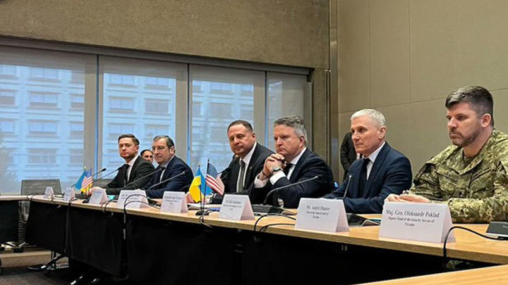 Europe Rejects US Territorial Terms, Seeks Stronger Security Guarantees for Kyiv