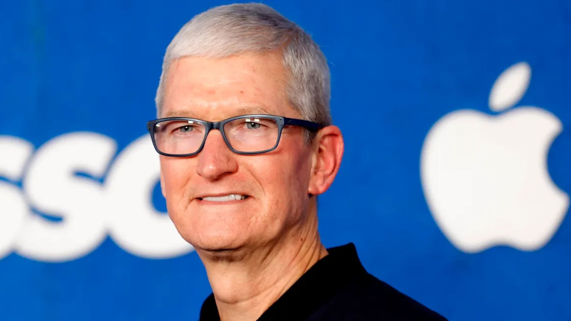 Tim Cook Signals Exit, Apple Accelerates CEO Succession Process