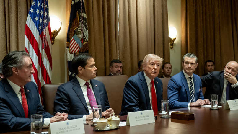 Trump Calls Somali Immigrants ‘Garbage’ Amid Intensified Deportation Drive