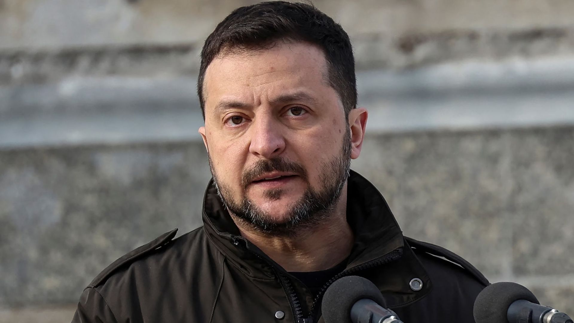 Zelenskyy Holds Hour-Long Talks With Trump Envoys on Ending Ukraine War Zelenskyy Holds Hour-Long Talks With Trump Envoys on Ending Ukraine War