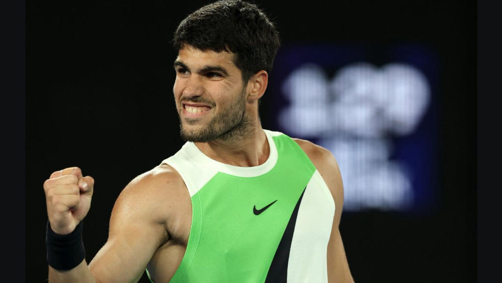 Alcaraz Beats De Minaur to Reach First Australian Open Semi-final