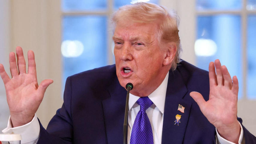 Trump Steps Up Pressure on Denmark Over Greenland