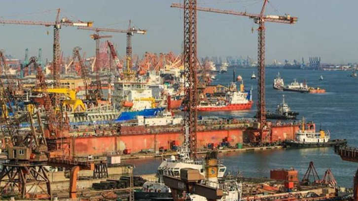 After Khamenei, India Faces Uncertainty Over Trade Routes and Oil Supply