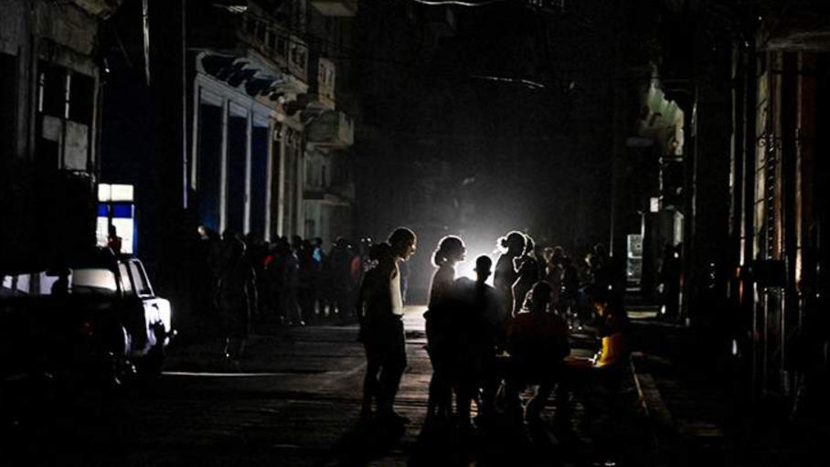 Cuba Restores Power After Grid Collapse, Warns of Rising Pressures