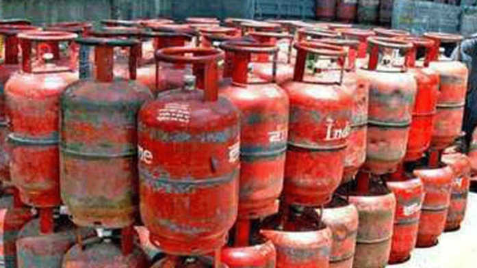 Government Orders Mandatory Shift from LPG to PNG in Pipeline Areas