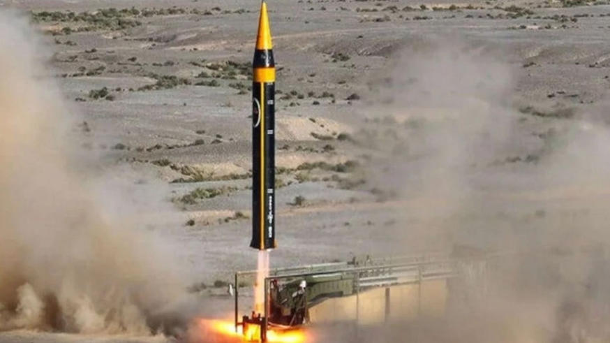 Iran Launches Kheibar Shekan Missiles in New Wave of Attacks as War Escalates