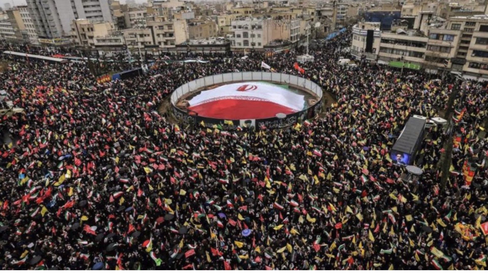 Iran Shows Defiance at Quds Day Rally Amid US-Israel Strikes