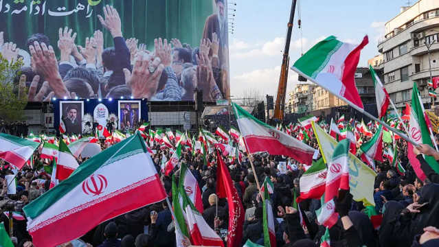 US Intercepts Suspected Iranian Signal That May Activate Sleeper Agents