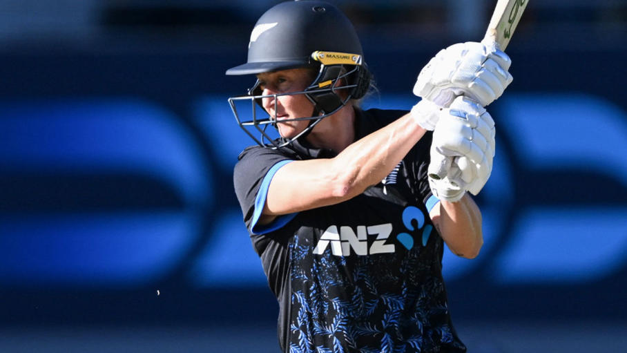New Zealand Women Beat South Africa in Third T20I to Take 2-1 Lead New Zealand Women Beat South Africa in Third T20I to Take 2-1 Lead