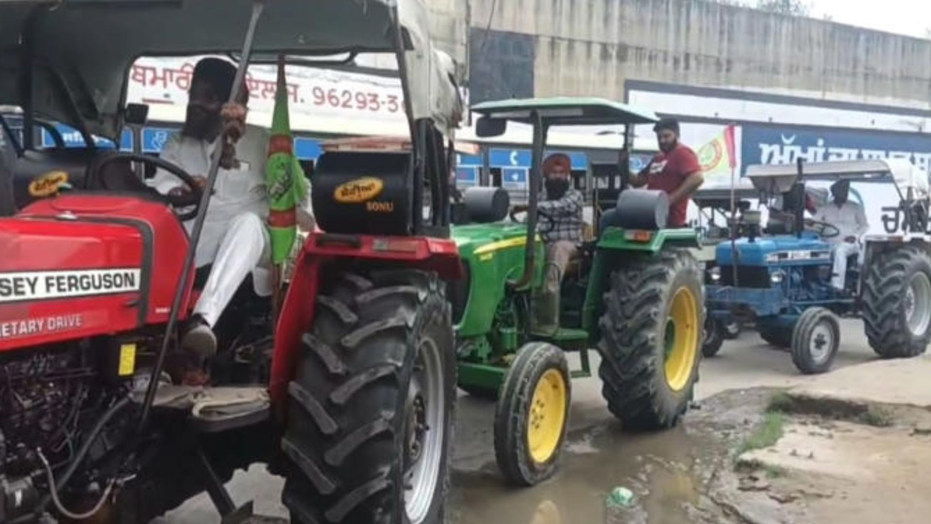 AAP Targets Centre Over Rising Prices, Flags Possible LPG Hike After Polls AAP Targets Centre Over Rising Prices, Flags Possible LPG Hike After Polls